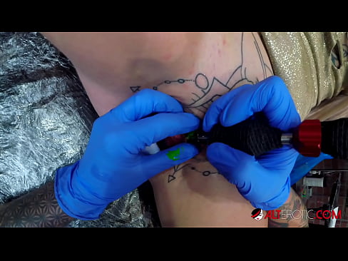 ❤️ Nagpa-tattoo sa kanyang klitoris ang sobrang tattoo na hottie na si Sully Savage ❤❌ Porno fb sa tl.sex78.ru