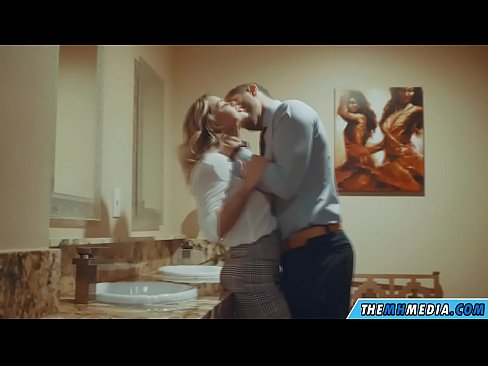 ❤️ Kapag ang isang busty blonde seduces sa isang pampublikong banyo ❤❌ Porno fb sa tl.sex78.ru